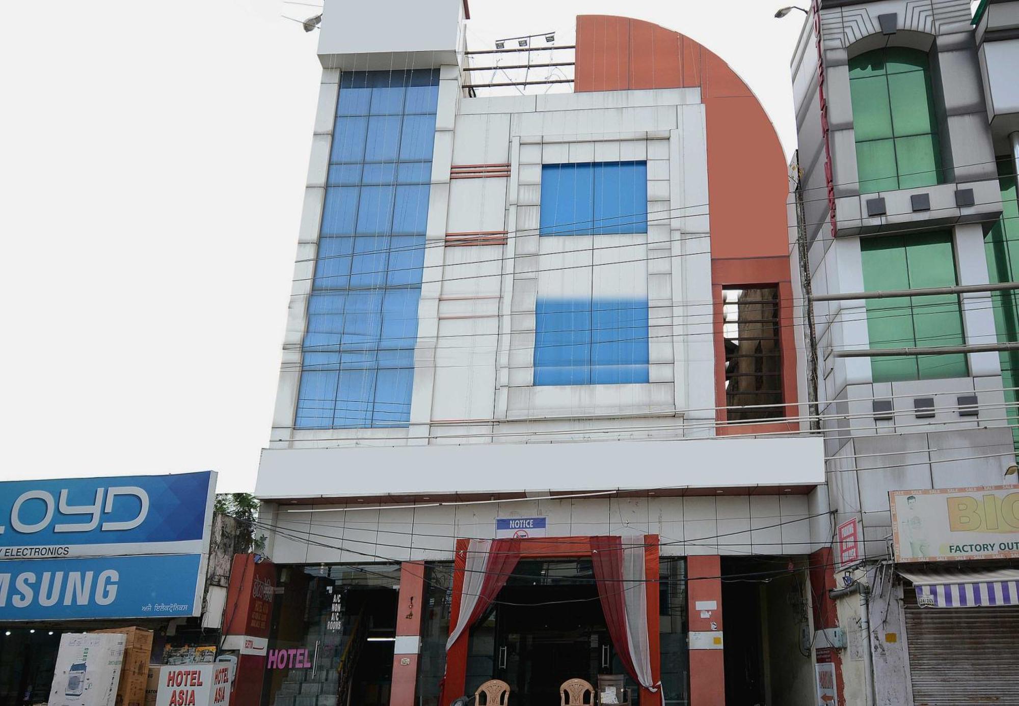 Hotel Asia Palace Pathankot Bagian luar foto